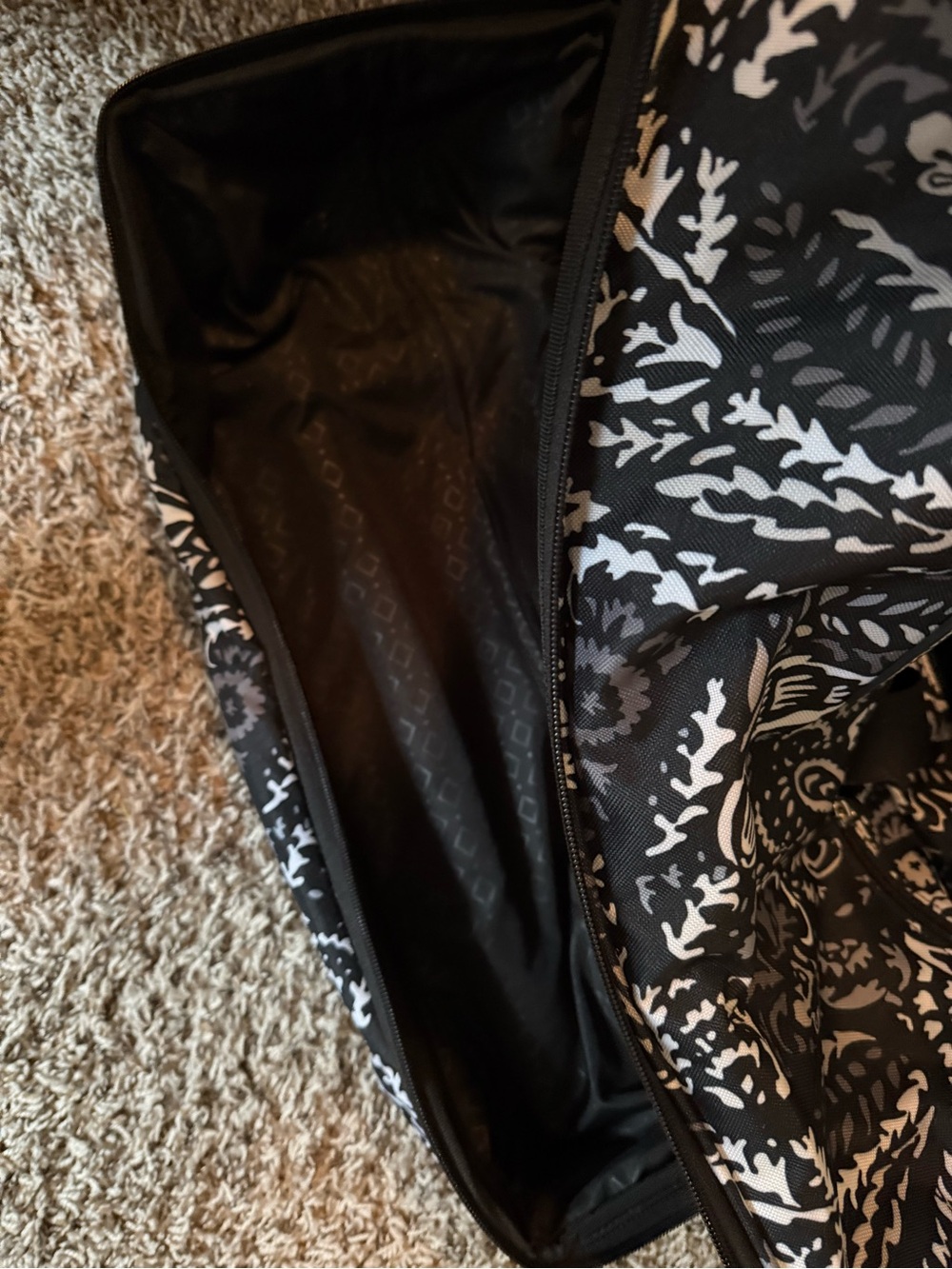 Men Bags Subcategory Identification - Picture 5 of 6